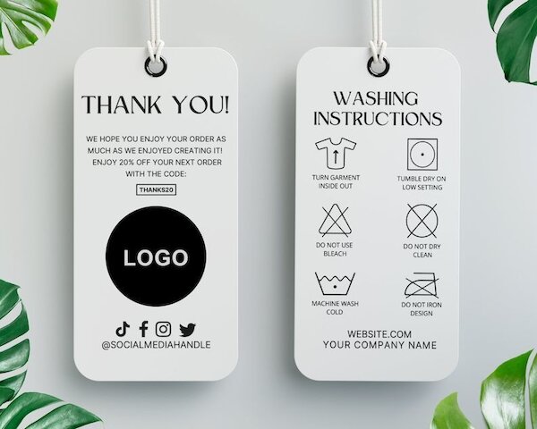 kích thước tag quần áo